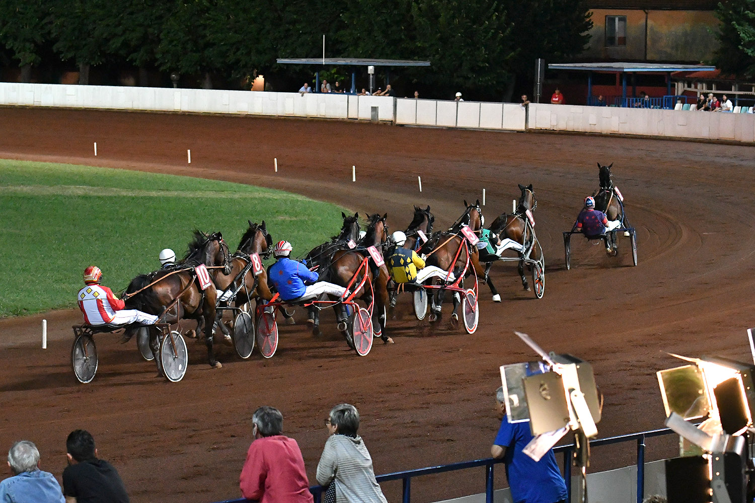All’Ippodromo Snai Sesana appuntamento del sabato con un nuovo convegno