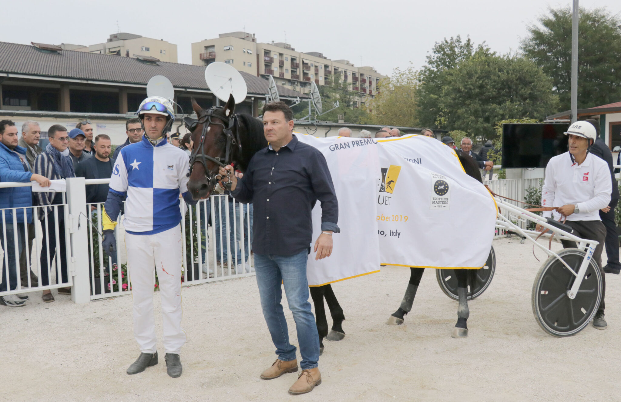 All’Ippodromo Snai La Maura la giornata di Sant’Ambrogio si festeggia