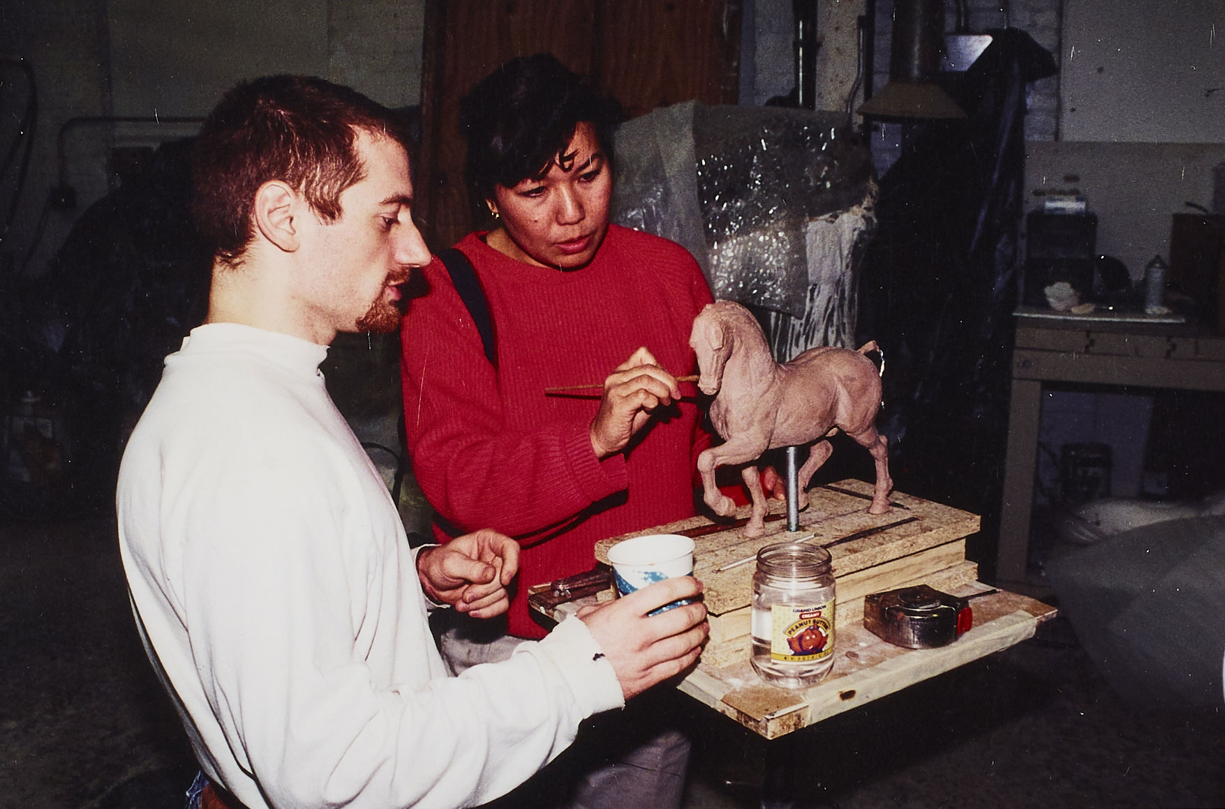 Nel 1997, la creazione del modello in bronzo a Boston. Artista, Nina Akamu