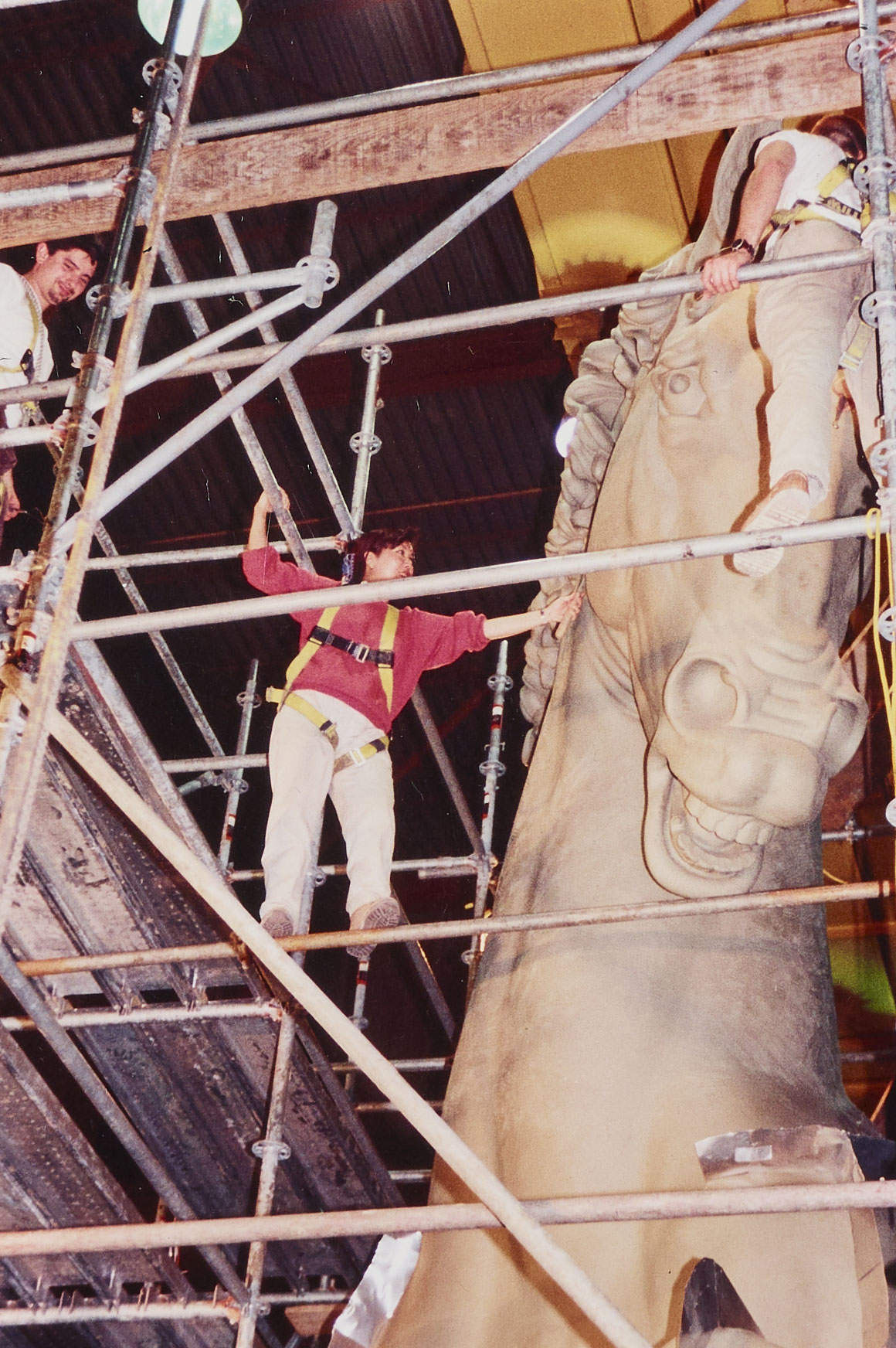 Nel 1997, la creazione del modello in bronzo a Boston. Artista, Nina Akamu